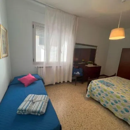 빌라 Elegant In A Quiet Area With Garden Bibione Pineda