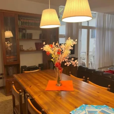 Elegant In A Quiet Area With Garden *