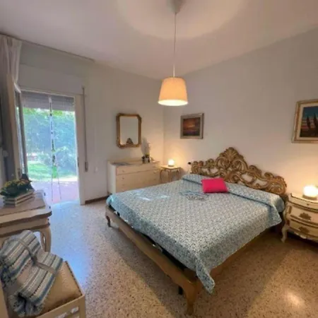 Elegant In A Quiet Area With Garden