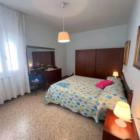 Villa Elegant In A Quiet Area With Garden *